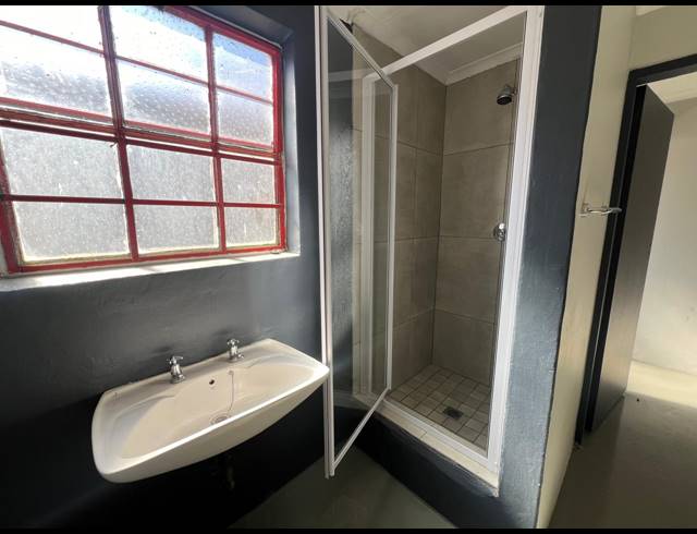 771M² WAREHOUSE TO LET IN STRIJDOMPARK